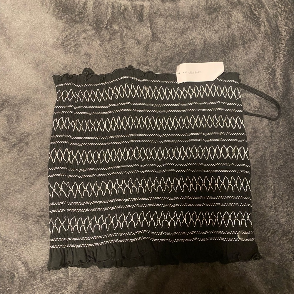 Black an white tube top